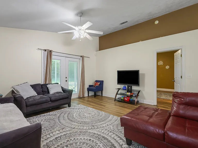 1583 Applewood Way — Photo 22