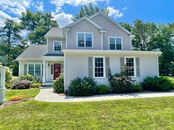 8 Paul Revere Rd, Holden, MA 01520
