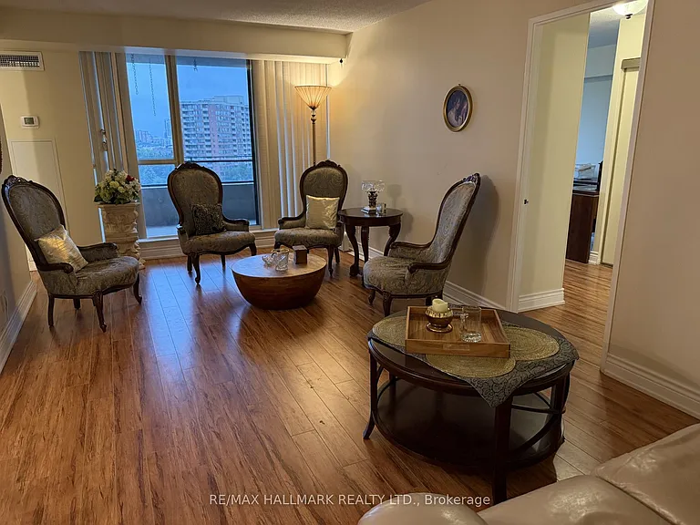 Clarissa Dr E — Photo 11