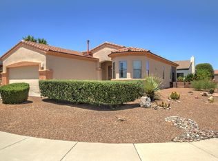 954 W Calle Arrieta, Green Valley, AZ 85614