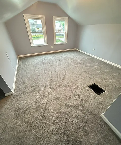 18201 Royalton Rd — Photo 12