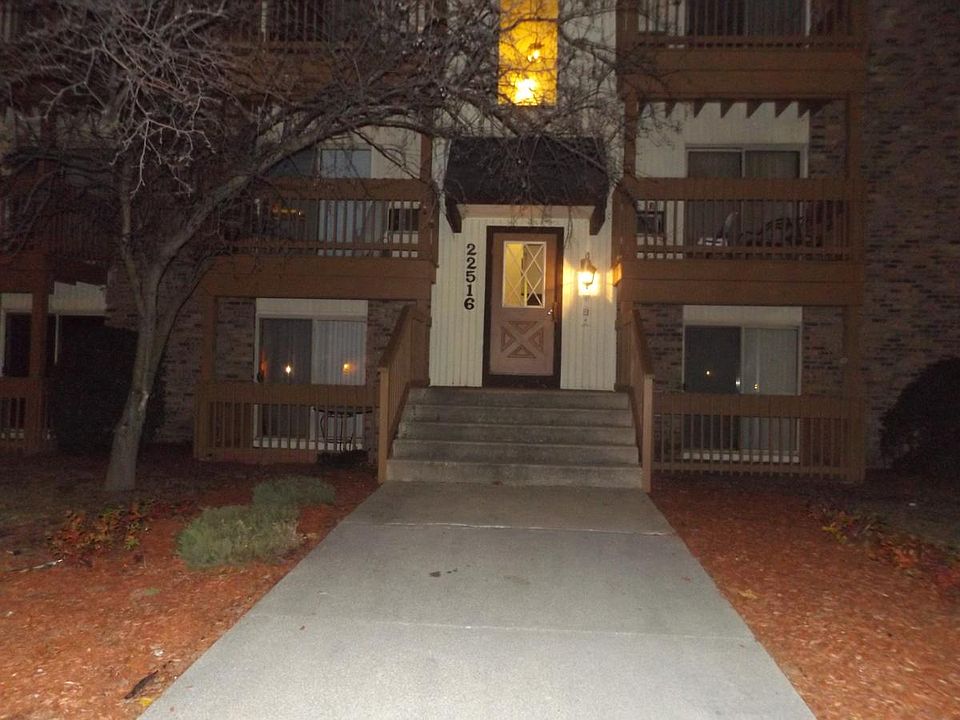 1st image of 22516 Jackson Ct Unit 5E1