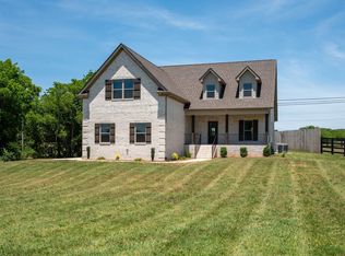 11731 Milton St, Milton, TN 37118