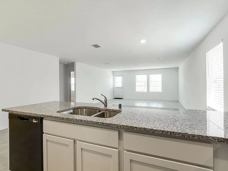 1704 Lercara Ln — Photo 7