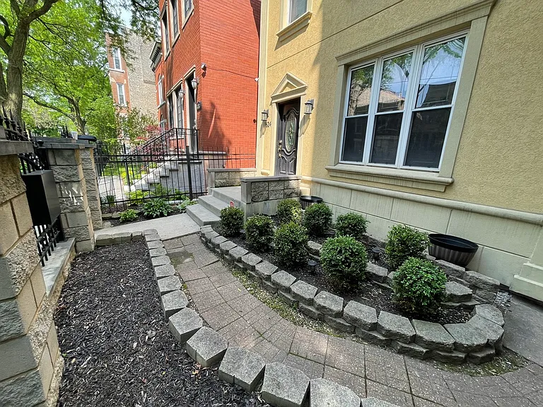 1624 W Huron St #2 — Photo 3
