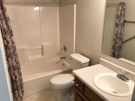 2nd bathroom