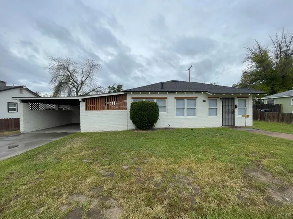1332 N East St, Hanford, CA 93230
