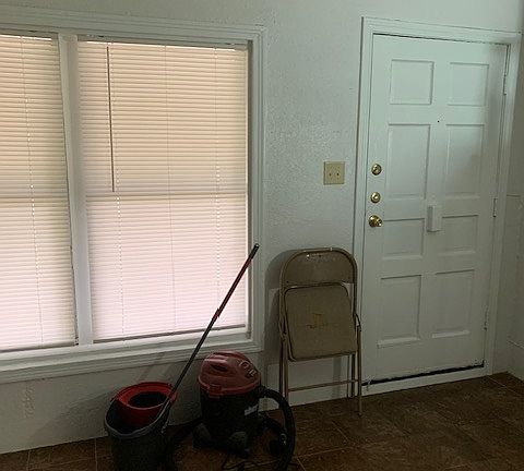 LR inside front door