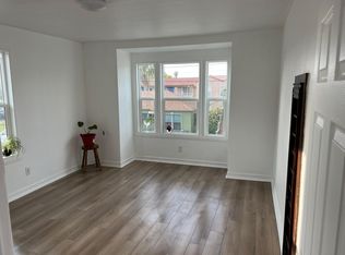 124 E 20th St, Long Beach, CA 90806