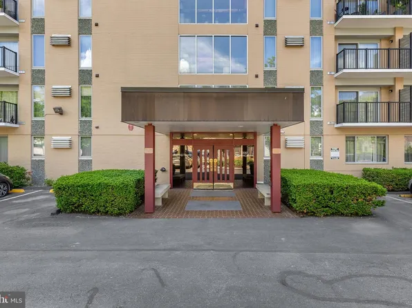 200 Highland Ave APT 611, State College, PA 16801
