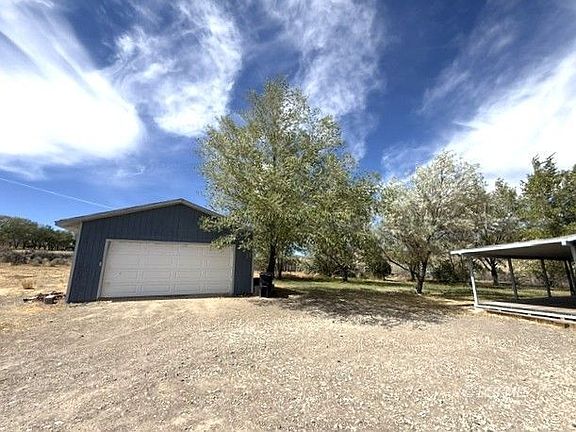 4th image of 2393 Cree Ave