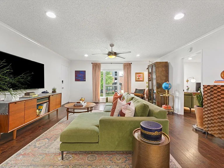 4820 Amesbury Dr #230 — Photo 3
