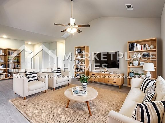 3rd image of 218 Wl Miller Dr