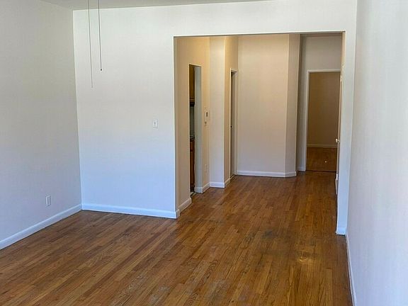 3rd image of 520 E 84th St APT 5K