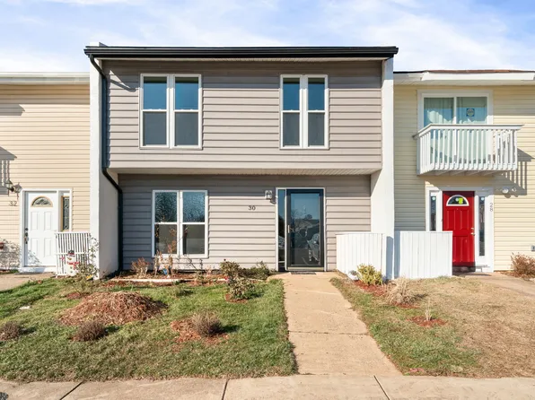 30 Carolina Ct, Sterling, VA 20164