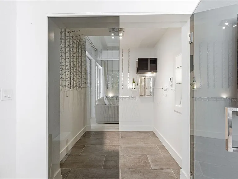 141 Giralda Blvd NE — Photo 30