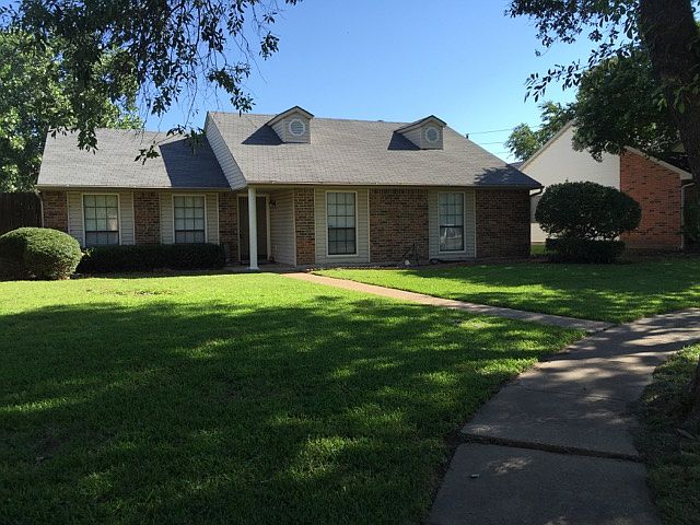 1st image of 1321 Woodland Ct