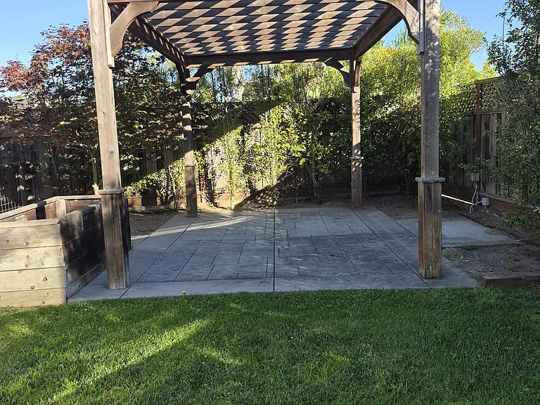 109 Corinne Ave — Photo 26
