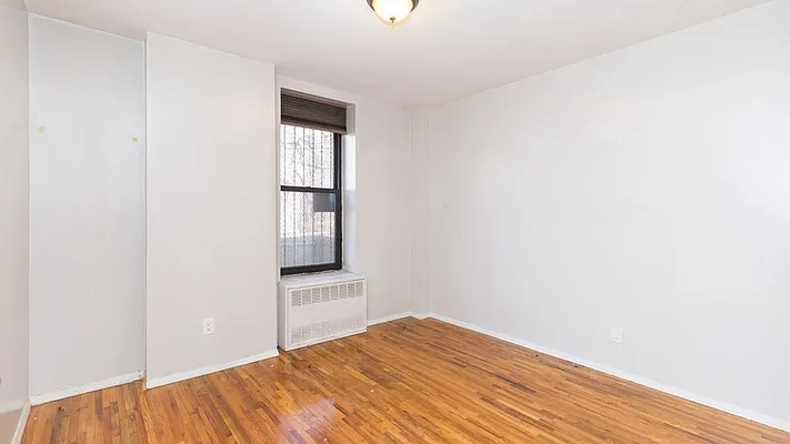 Rented by Nooklyn NYC LLC | media 8