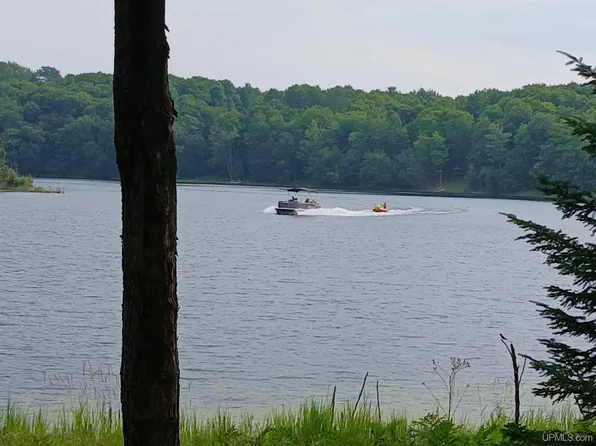 1 Country Line Lake Rd #Co, Watersmeet, MI 49969