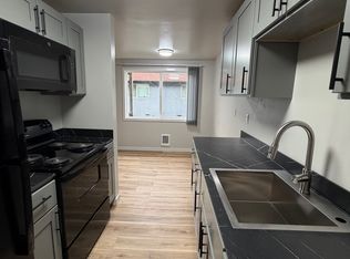 1615 SW Henderson St #204, Seattle, WA 98106
