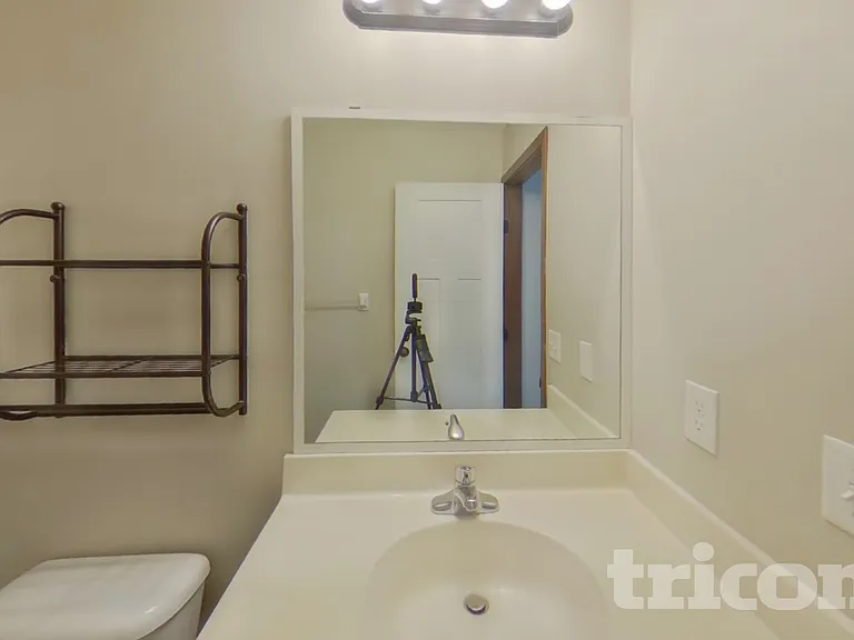 7535 Lannon Ave NE — Photo 6