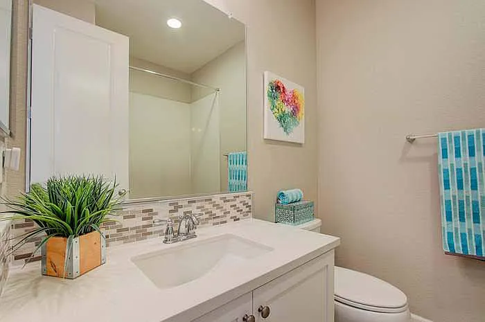 3rd Floor Bath