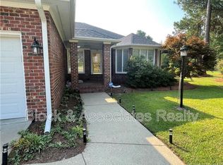 6560 Windy Creek Way, Fayetteville, NC 28306