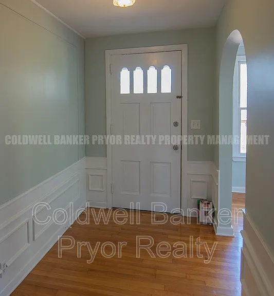 323 Walsh Rd — Photo 21