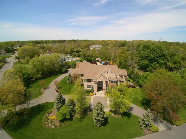 38 The Helm, East Islip, NY 11730