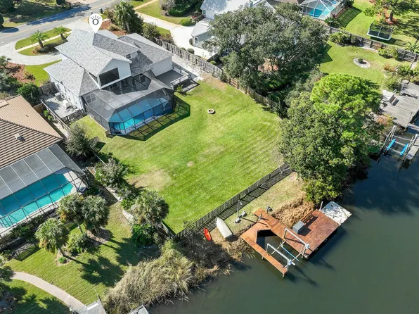138 Country Club Dr W, Destin, FL 32541
