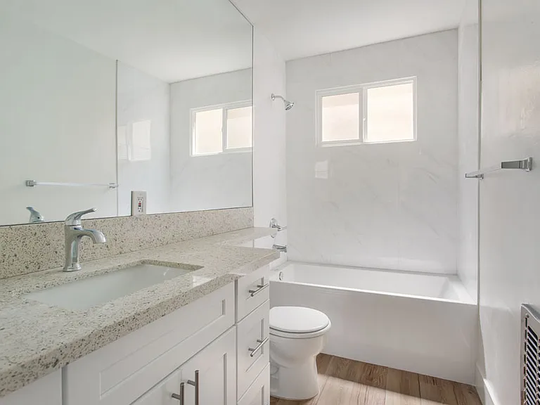 3451 Vinton Ave #4 — Photo 2
