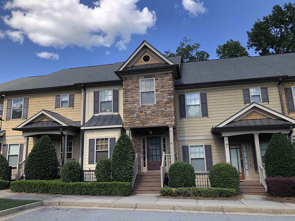 1st image of 102 Blue Heron Dr #4