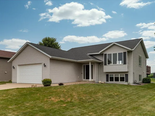 153 Penn Dr, Saint Charles, MN 55972