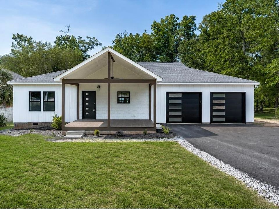 1st image of 1111 Seagull Ln