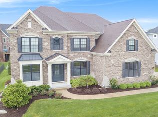 3683 Heathmoor Dr, Elgin, IL 60124