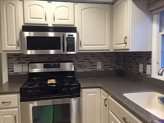 2nd image of 9 Briarwood Ct