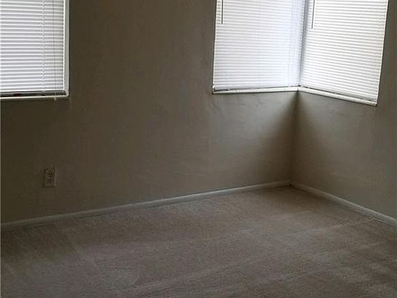 5th image of 1520 NE 32nd St