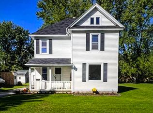 309 Lyon St, New London, WI 54961