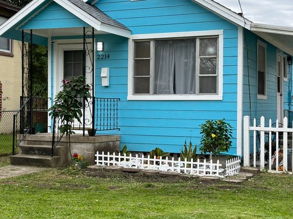 2214 Bertha St