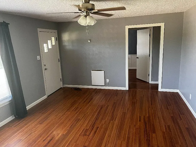 701 Ferguson St — Photo 6