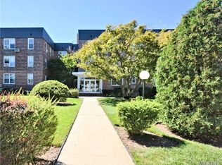 530 Dubois Ave APT 6C, Valley Stream, NY 11581