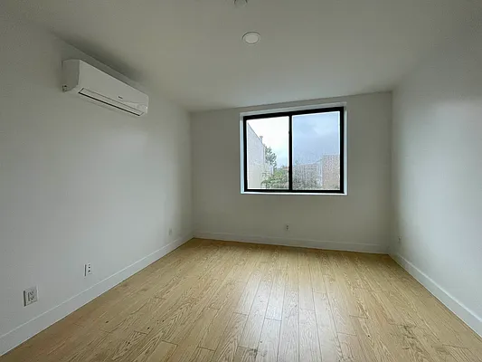 Rented by Oxford Property Group | media 32