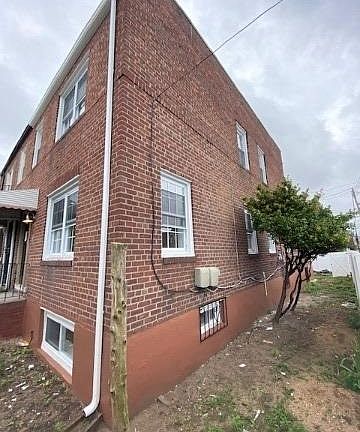 2nd image of 111-24 Francis Lewis Blvd