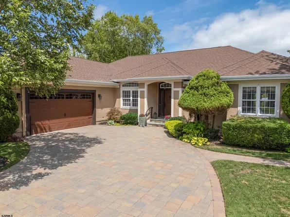 20 Pebble Beach Dr, Egg Harbor Township, NJ 08234