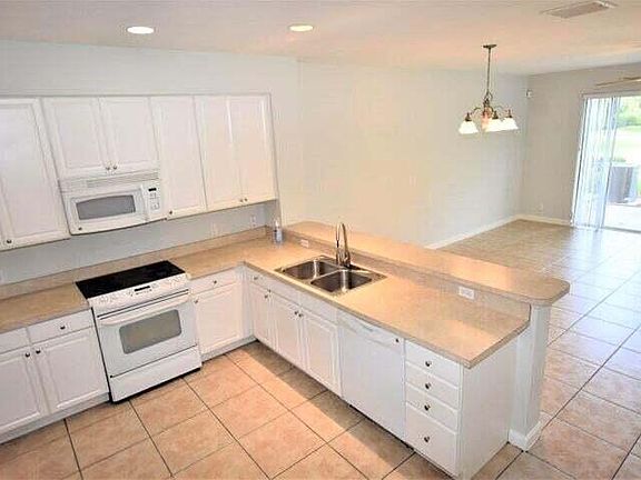 4th image of 1103 Pinewood Lake Ct
