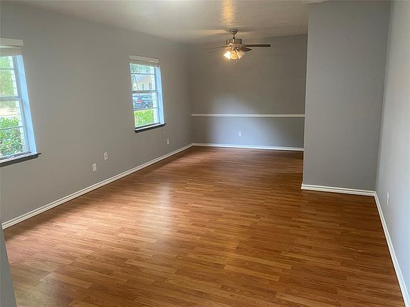 4th image of 2529 Denmark Dr