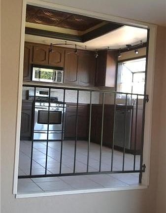 2nd image of 525 Calle Grande Cir