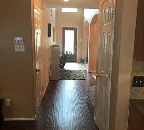 2nd image of 2802 Thompson Creek Dr