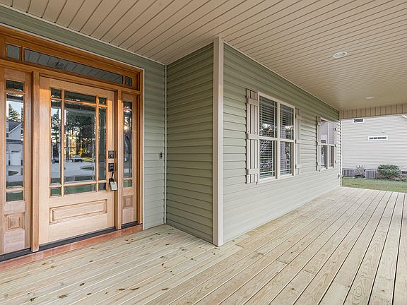 5th image of 82 Ryland Dr